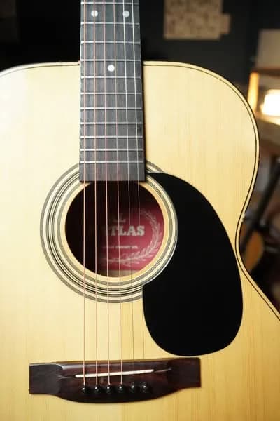Đàn Guitar Acoustic Alkatlas